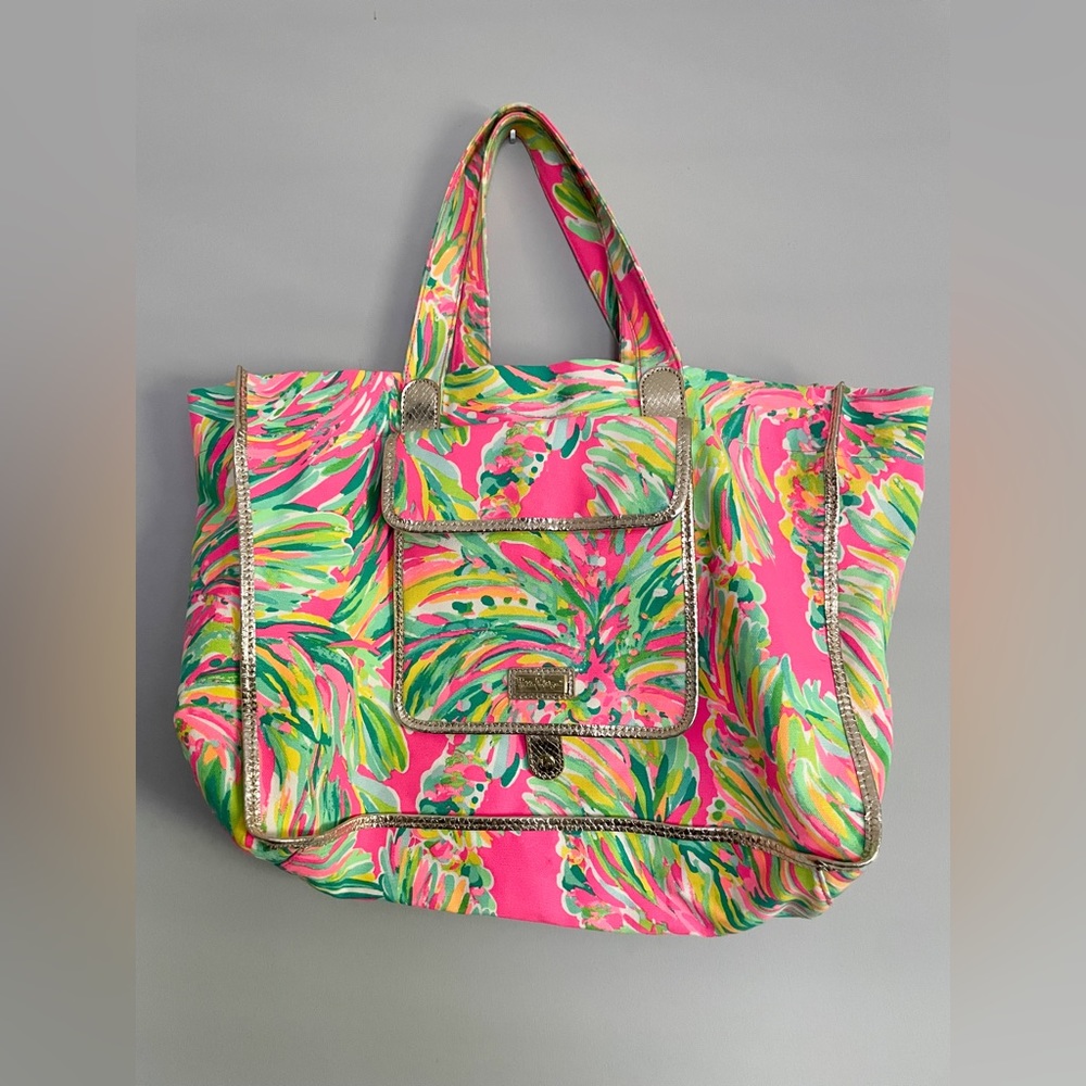 Lilly Pulitzer Sunbathers Foldable Beach Tote Bag